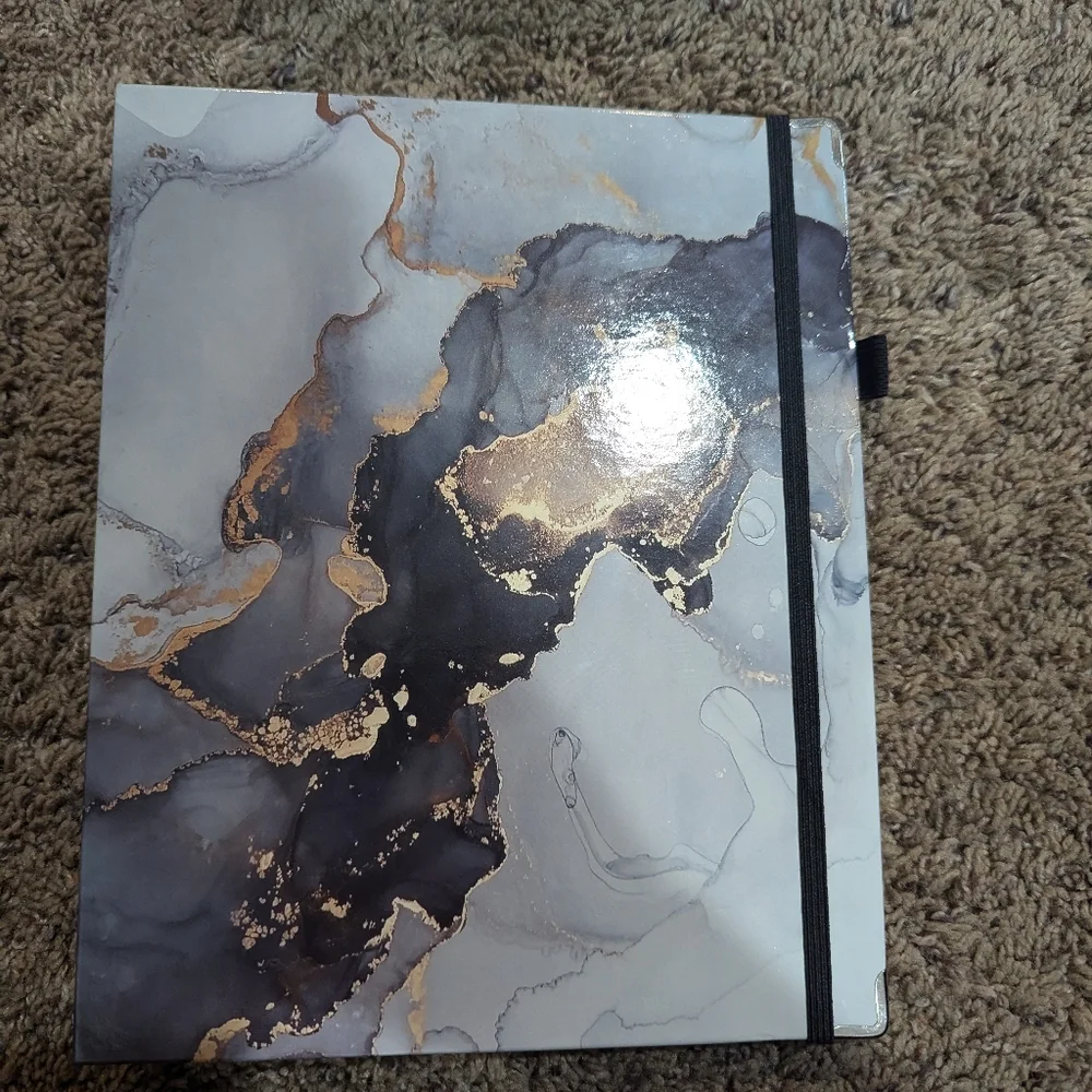 Nelovi Mini Black and White Marble Binder